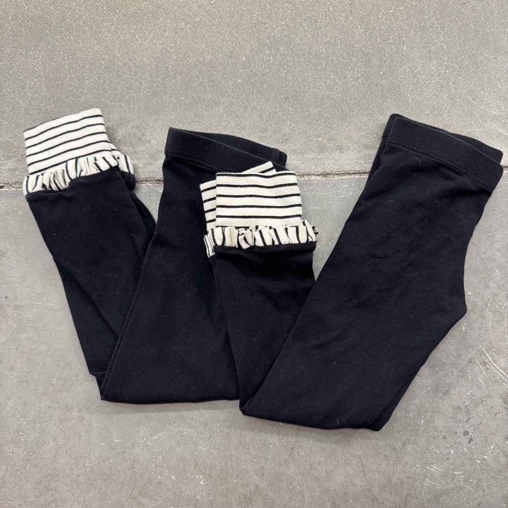Woodmouse & Thistle Black Leggings with Striped Ruffle Cuffs size 5 years